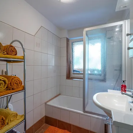 In Near Lift, Cleaning Included Apartment *
